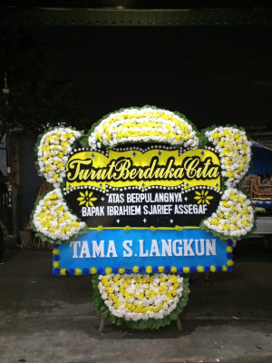 Papan Bunga Duka di Dorpedu
